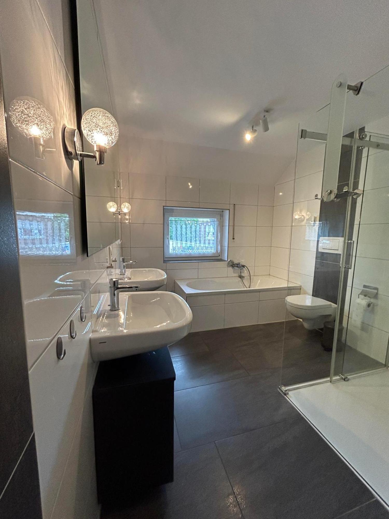 Ferienwohnung O107 Xxl I 160M2 I Kamin I Balkon I 2 Wc I Kuecheninsel Ibbenbüren Exterior foto